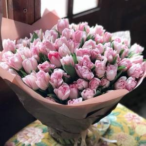 Шикарный букет из 101 розового тюльпана R164